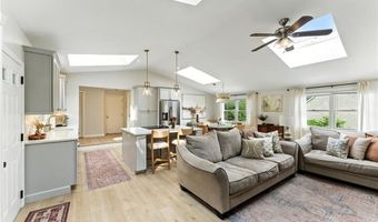 287 Cowesett Rd, Warwick, RI 02886