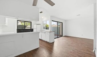 1225 N Broadway 14, Escondido, CA 92026