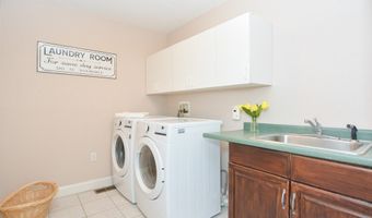 33 Kristina Way, Attleboro, MA 02703