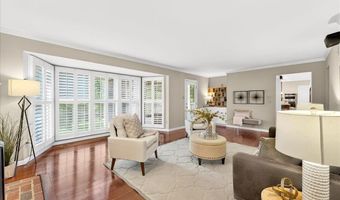 1218 Chavaniac Dr, Ballwin, MO 63011