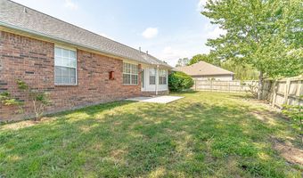 1807 SW Pine Ave, Bentonville, AR 72713