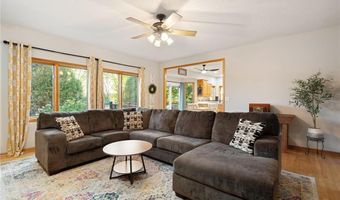 2703 10th Ave SW, Austin, MN 55912