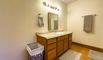 7011 Ragan Rd, McAlester, OK 74501