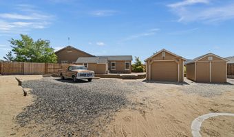 123 Hood Dr, Dayton, NV 89403