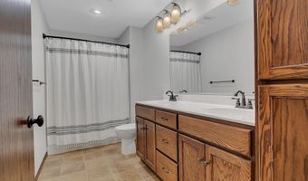 105 Estate Dr, Avon, MN 56310