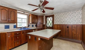 80 Westwood Rd, North Smithfield, RI 02896