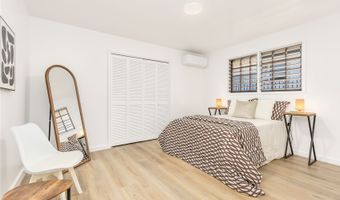 2934 Woodlawn Dr, Honolulu, HI 96822