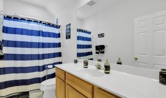 4 Hidden Lake Ct, Bluffton, SC 29910