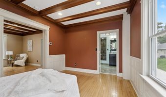 1325 N ONEIDA St, Appleton, WI 54911