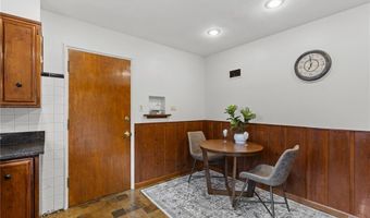 9204 Kit Dr, Affton, MO 63123