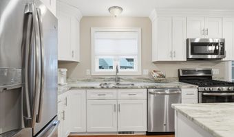 249 Villager Rd, Chester, NH 03036