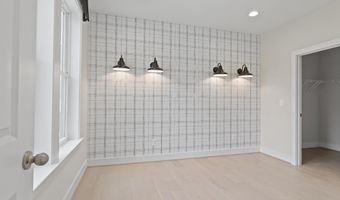 23369 WALKING WOODS Ln, Aldie, VA 20105