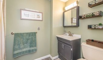 6 Baker Rd, Alloway, NJ 07461