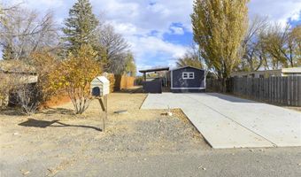 23 3rd Ave W, Deaver, WY 82421