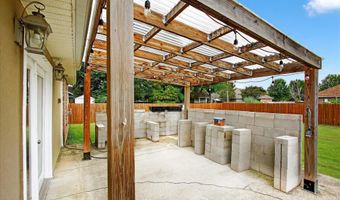 14916 Dismuke Dr, Biloxi, MS 39532