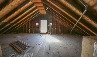 11 Durham St, Belfast, ME 04915