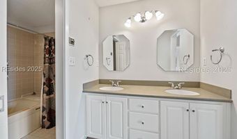 6 Village North Dr 119, Hilton Head Island, SC 29926