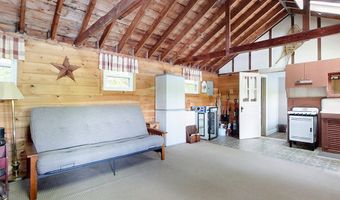 33 Watatic Pond Rd, Ashburnham, MA 01430