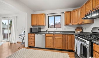 6860 Burlwood Dr, Anchorage, AK 99507