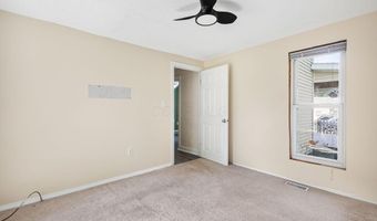 37 College St, Alexandria, OH 43001