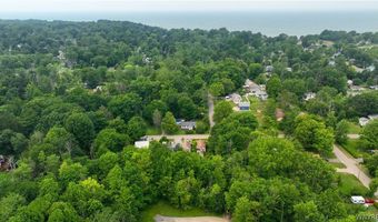 9658 Oakland St, Angola, NY 14006