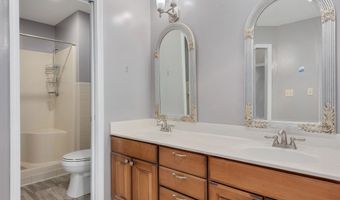 361 Country Woods Dr, Indianapolis, IN 46217