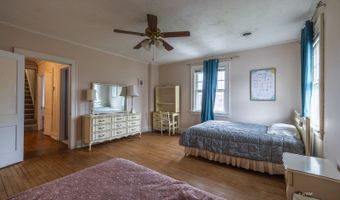 171 E State St, Athens, OH 45701