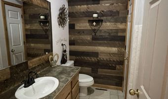 22 E Rich Ln, Blackfoot, ID 83221