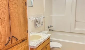 400 S Poplar St, Archer City, TX 76351