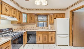 60 Pelican Dr, Bayville, NJ 08721