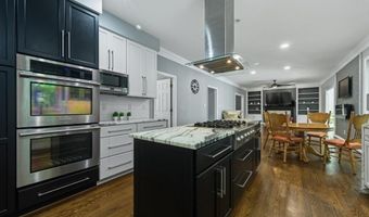 14 STONEBRIDGE Dr, Hockessin, DE 19707