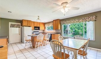 6011 Ranchwood Dr, Affton, MO 63123