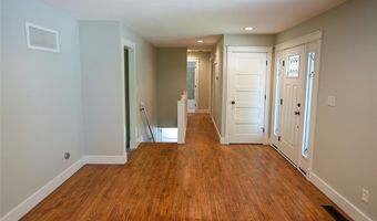 270 Village Creek Dr, Ballwin, MO 63021