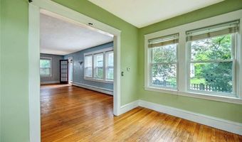 4 Talbot Mnr, Cranston, RI 02905