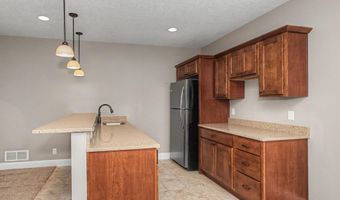 2715 Danbury Rd, Ames, IA 50010