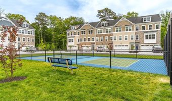 12428 SEA OAKS Ln 4, Berlin, MD 21811