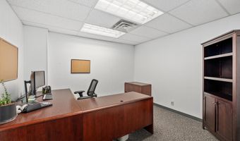 813 E LINCOLNWAY, Cheyenne, WY 82001