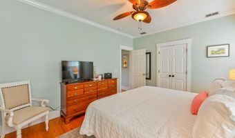 6 Carolina Ln, Beaufort, SC 29907