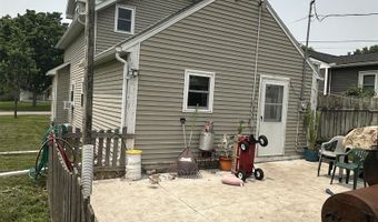 906 Linn St, Atlantic, IA 50022
