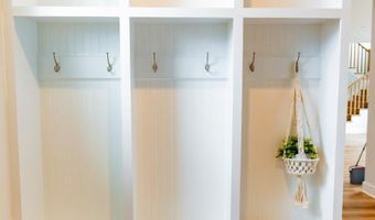 41914 SPRING AIR Dr, Brambleton, VA 20148