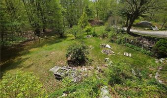 29 Parker St, Glocester, RI 02814