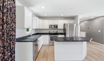 1717 Court St, Adel, IA 50003