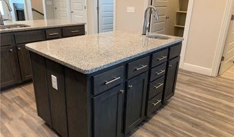9223 Ra Young Jr Dr, Barling, AR 72923