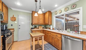 27506 Rondell St, Agoura Hills, CA 91301