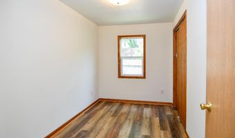 1314 NAVARINO St, Algoma, WI 54201