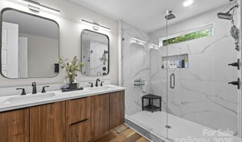 1927 Kilborne Dr, Charlotte, NC 28205