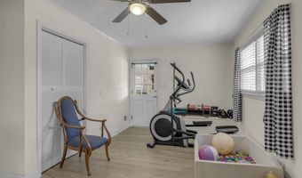 208 Kenneth Dr, Boiling Springs, SC 29316