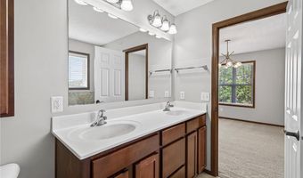 15533 Eagle Shore Dr 806, Apple Valley, MN 55124