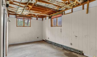 8720 SW 85th St, Auburn, KS 66402