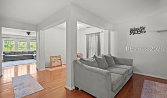 8 Waccamaw Way, Beaufort, SC 29906